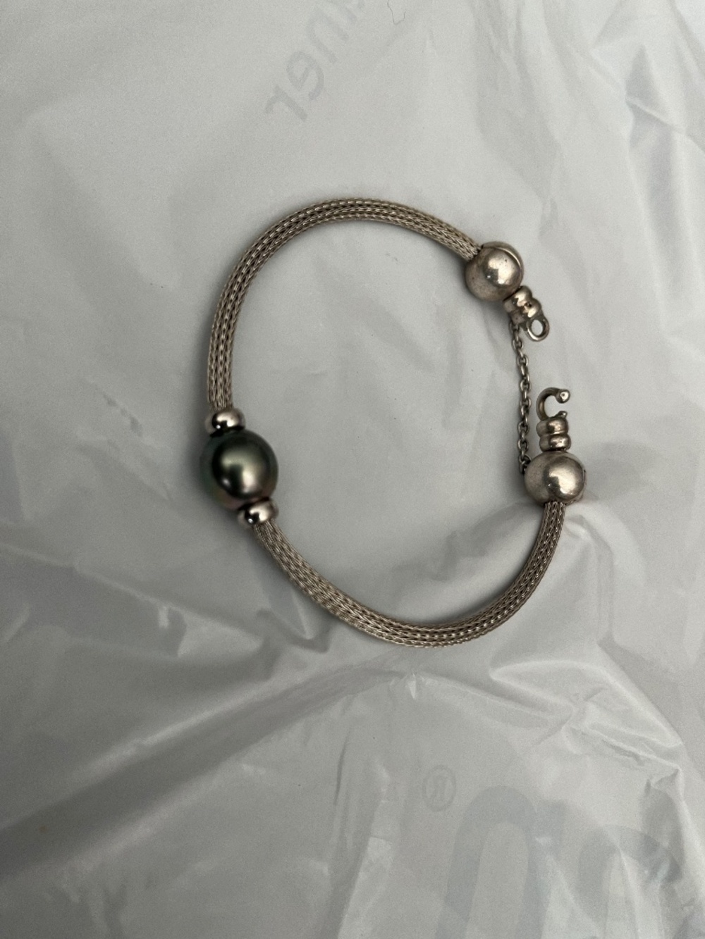 1 pendant, 2 rings, 6 bracelets